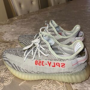 Adidas Yeezys Boost 350 V2 Blue Tint